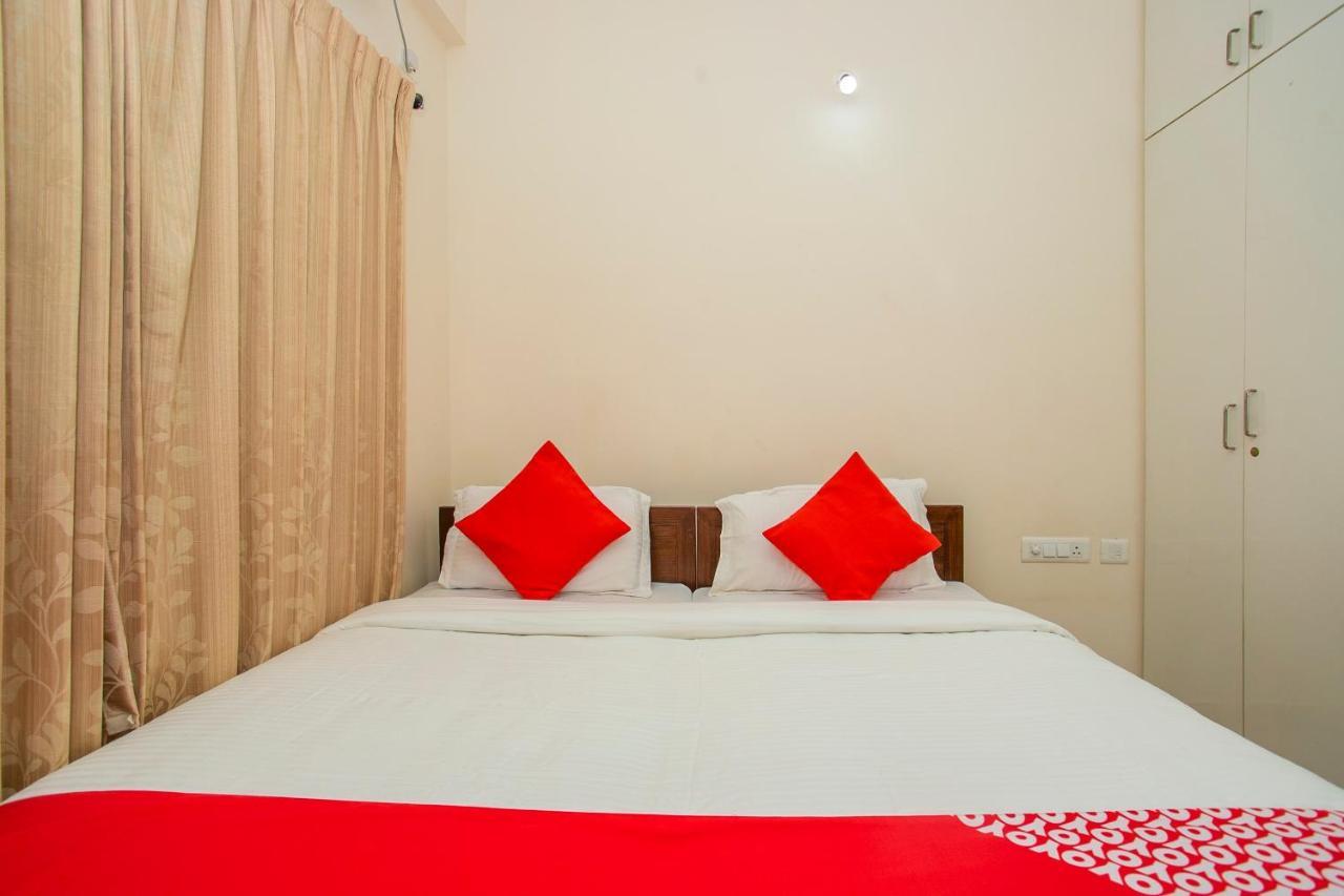 Oyo 4797 Lulu Hospitality Hotel Yelahanka Eksteriør billede