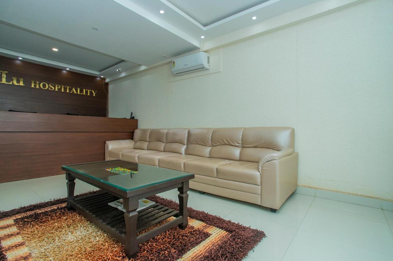 Oyo 4797 Lulu Hospitality Hotel Yelahanka Eksteriør billede