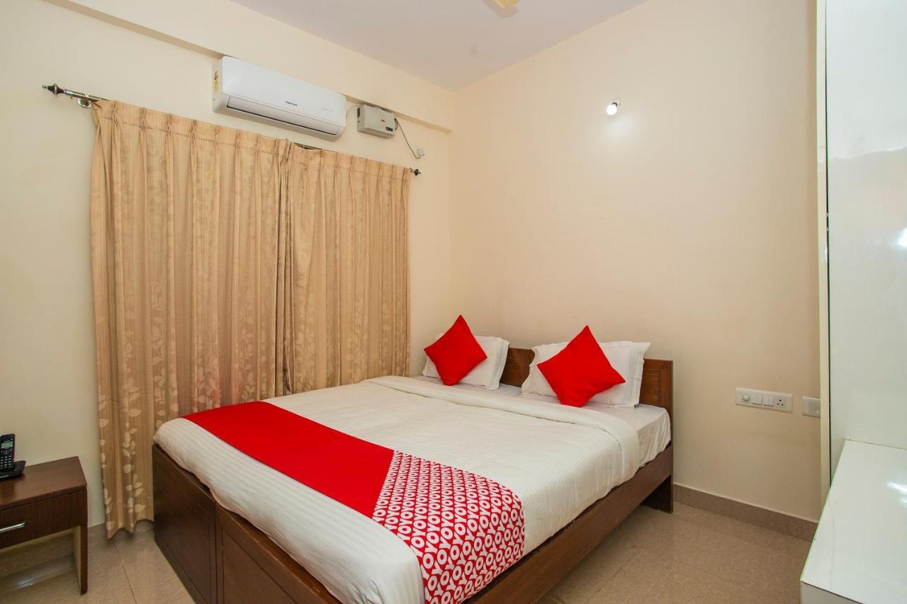 Oyo 4797 Lulu Hospitality Hotel Yelahanka Eksteriør billede