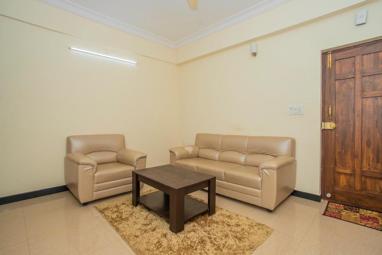 Oyo 4797 Lulu Hospitality Hotel Yelahanka Eksteriør billede