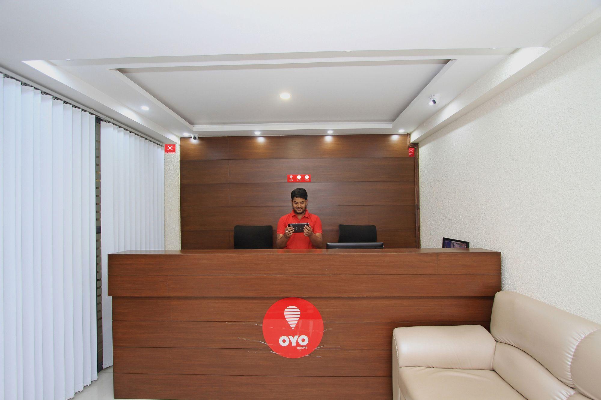Oyo 4797 Lulu Hospitality Hotel Yelahanka Eksteriør billede