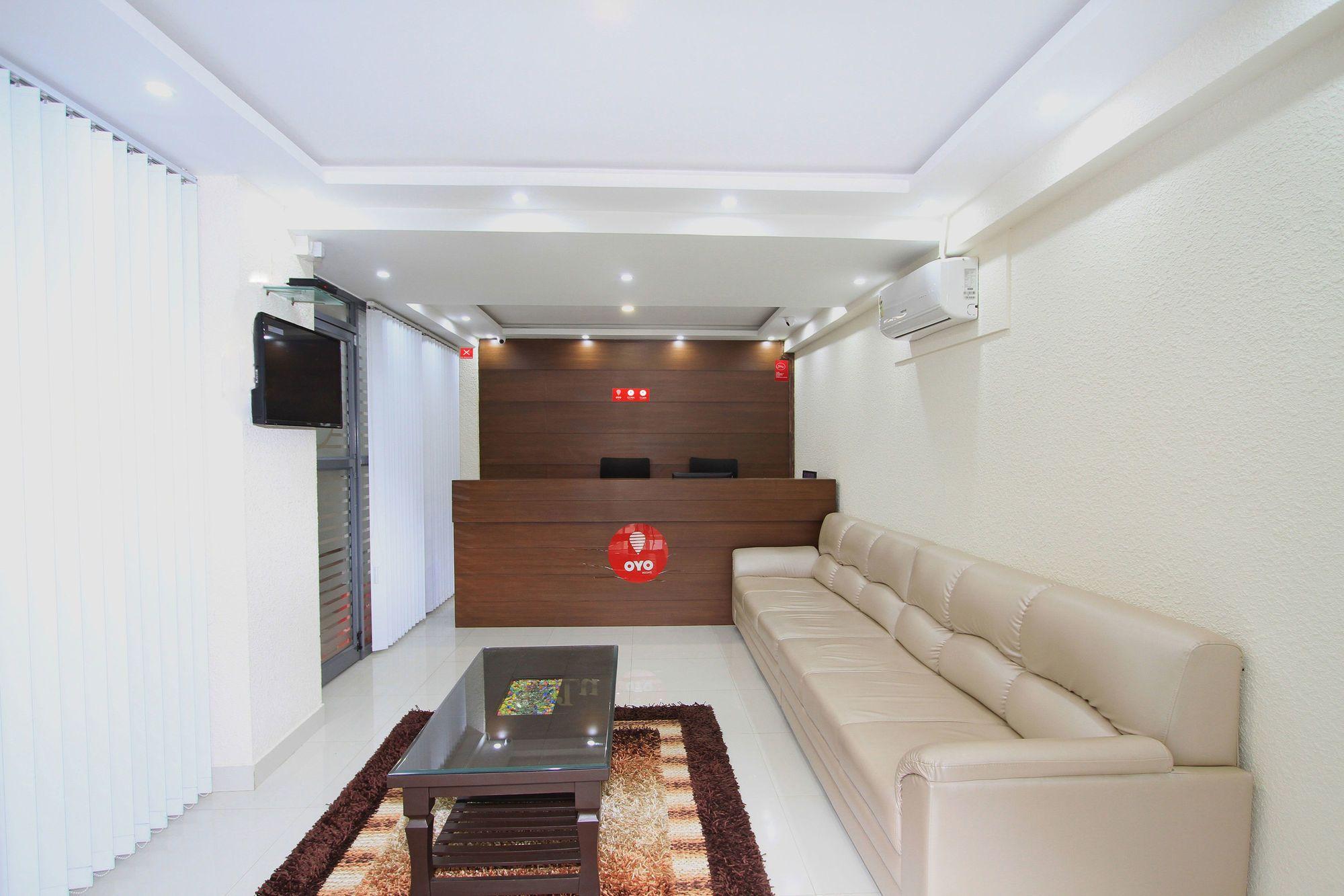 Oyo 4797 Lulu Hospitality Hotel Yelahanka Eksteriør billede